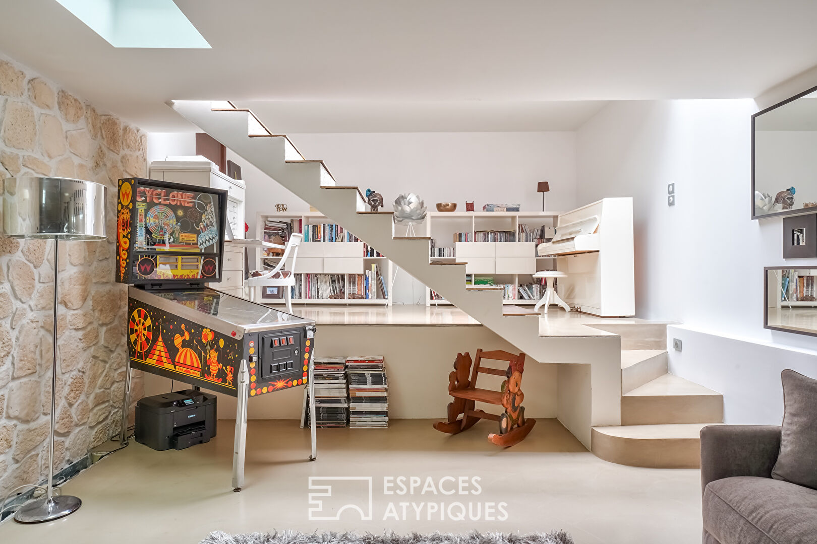 Old forge rehabilitated into a loft with terrace in Issy-les-Moulineaux