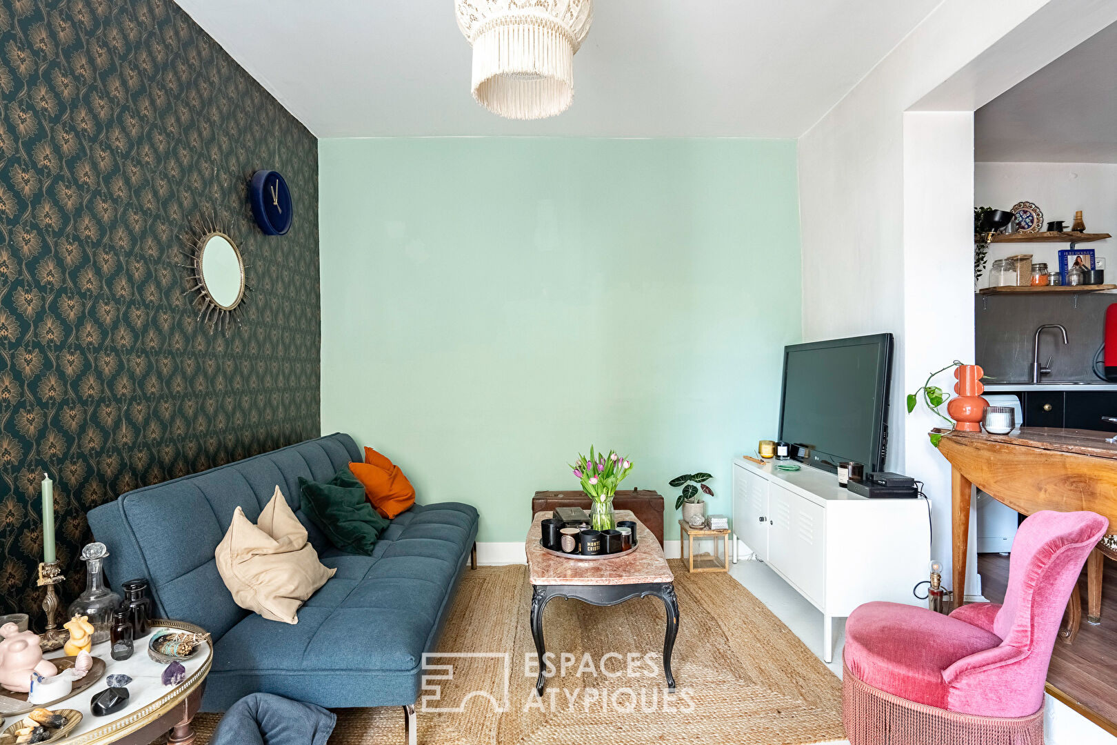 Pretty two-room apartment with terrace, a stone’s throw from the Issy RER