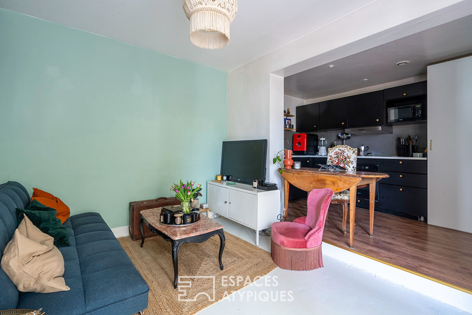 Pretty two-room apartment with terrace, a stone’s throw from the Issy RER
