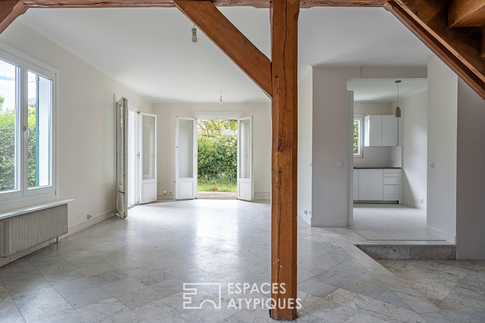 Maison familiale au bord de l’étang du domaine de la Marche