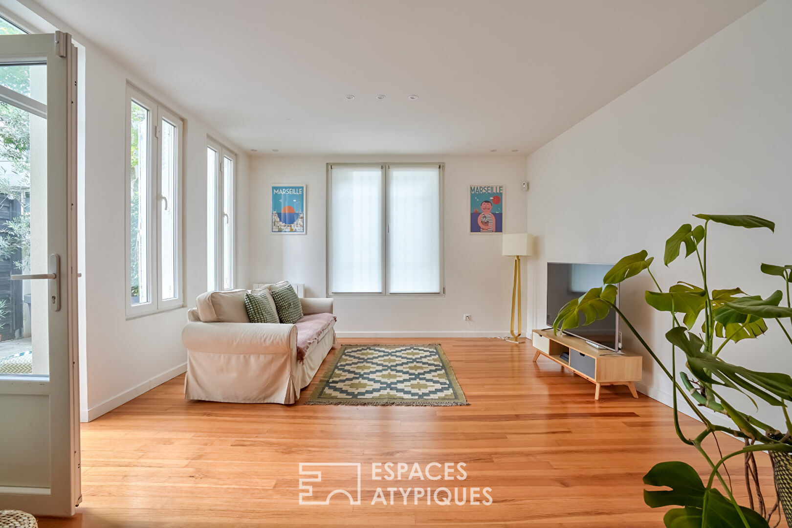 Beautifully renovated duplex with terrace