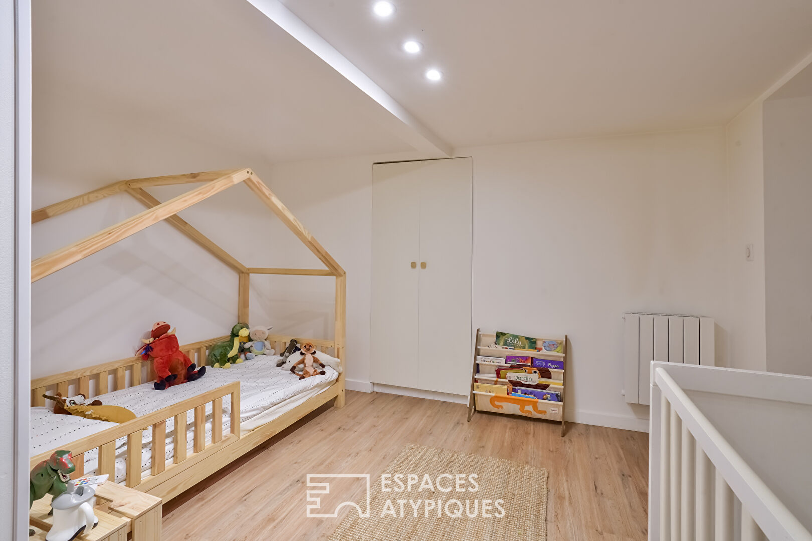 Beautifully renovated duplex with terrace