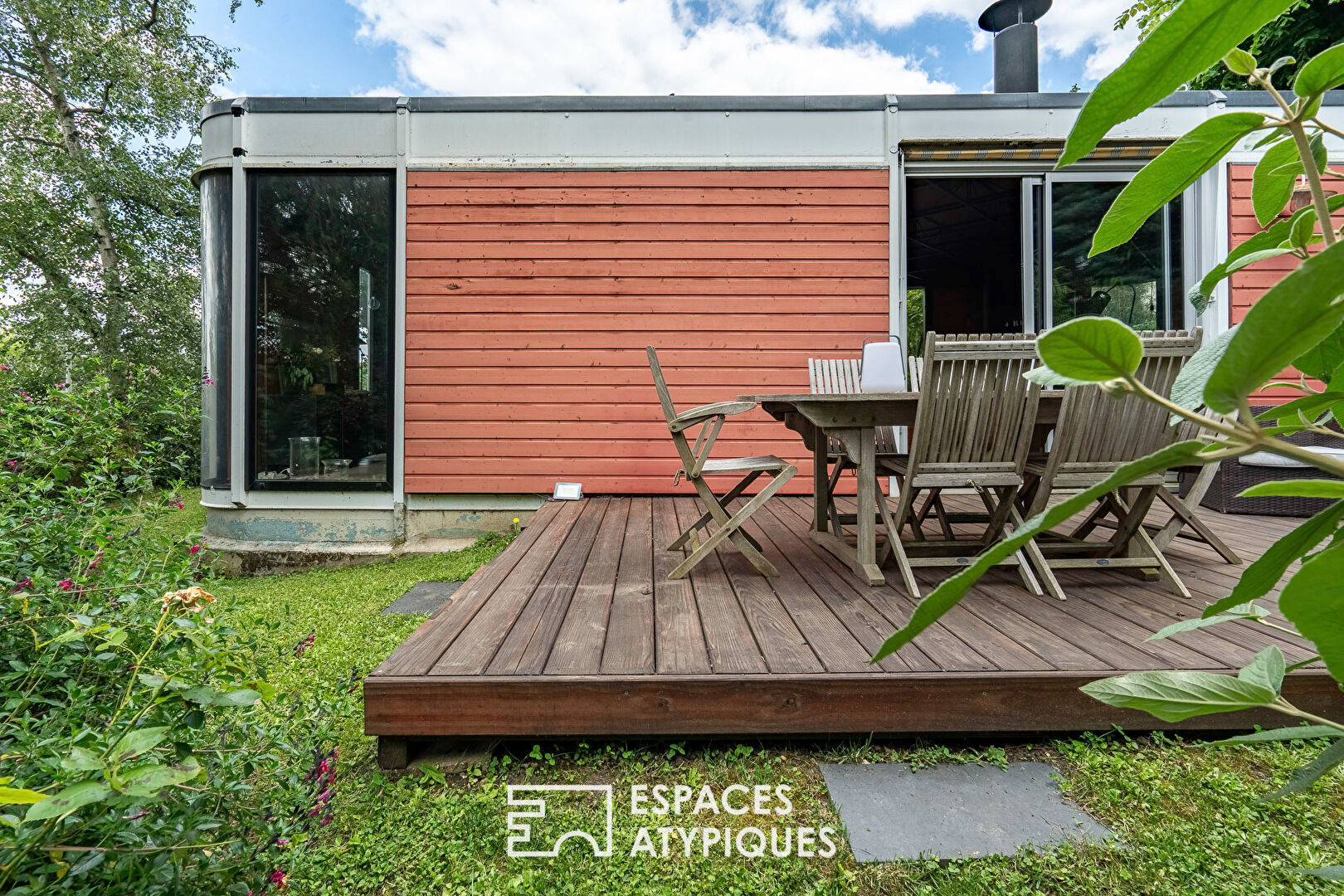 Maison d’inspiration Jean Prouvé à Sèvres Rive-Gauche