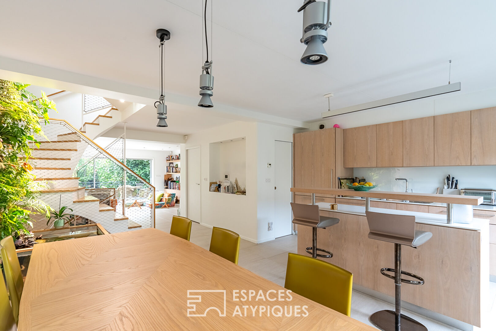 Maison d’architecte avec jardin et toit-terrasse vue Tour Eiffel à Issy-les-Moulineaux