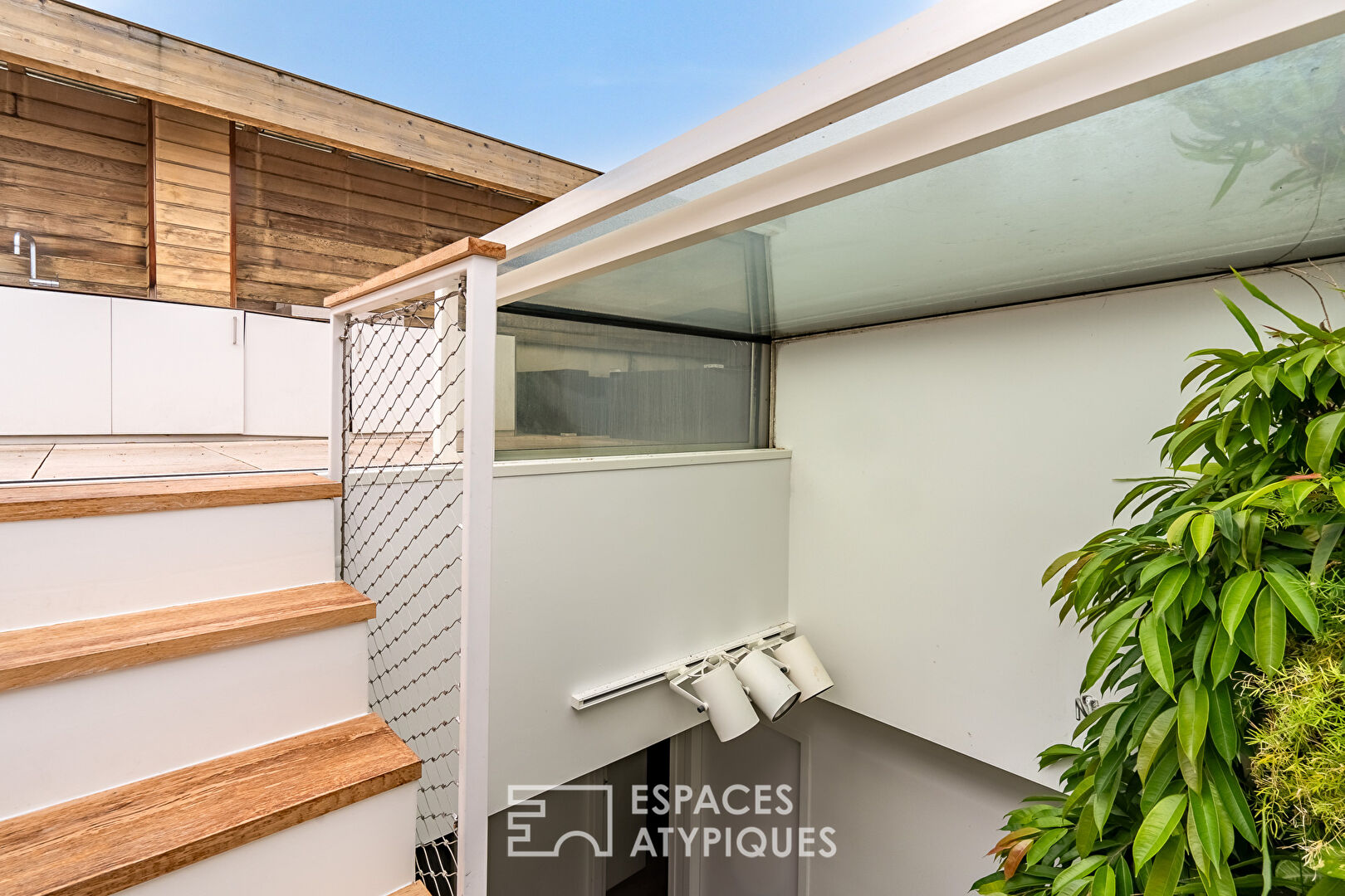 Maison d’architecte avec jardin et toit-terrasse vue Tour Eiffel à Issy-les-Moulineaux