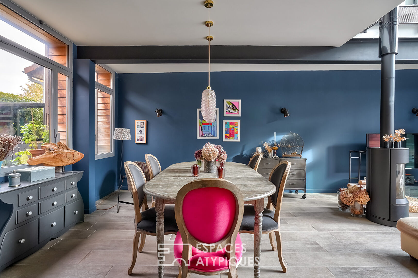 Maison d’architecte et son jardin dans une impasse privée