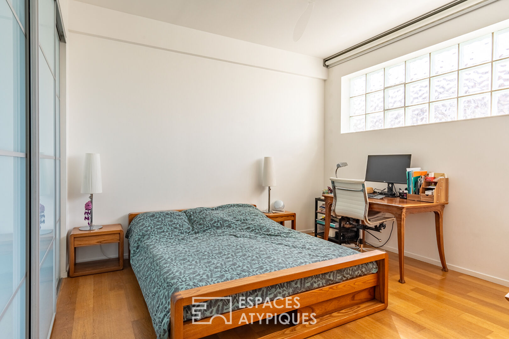 Appartement Loft contemporain avec jardin partagé