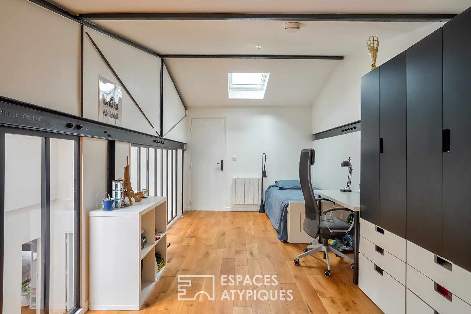 Loft avec terrasse à la gare de Courbevoie