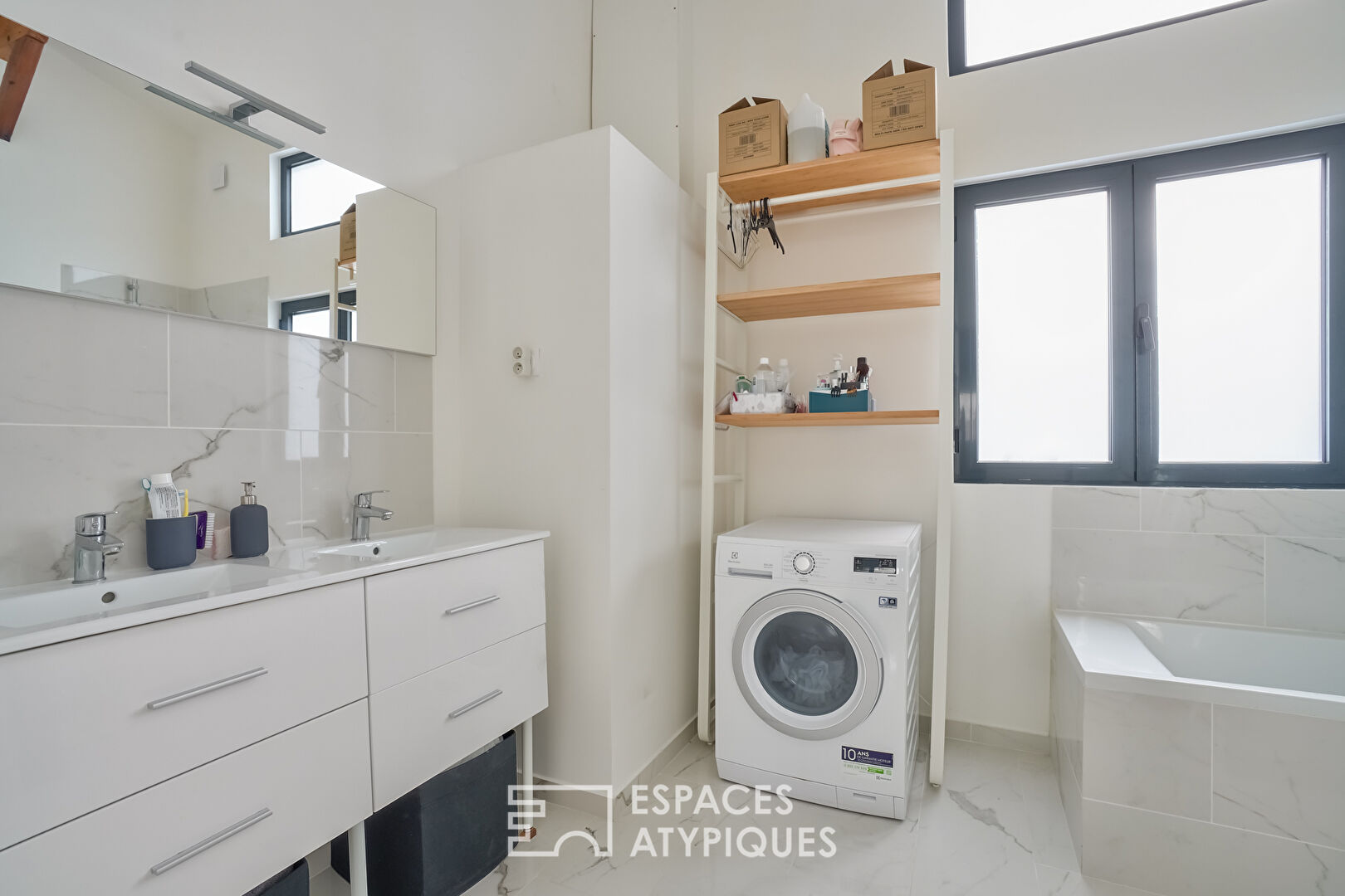 Loft avec terrasse à la gare de Courbevoie