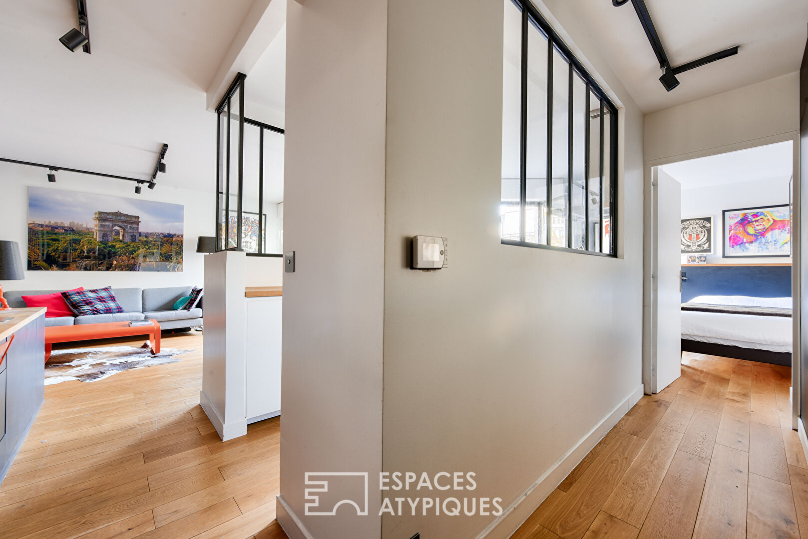Contemporary spirit on a high floor with terrace