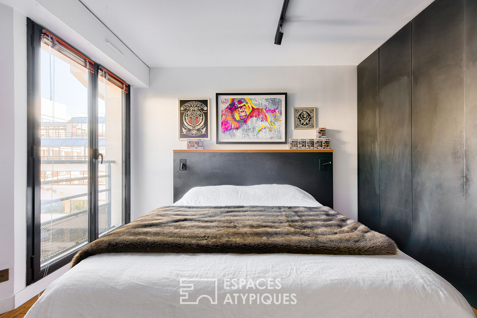 Contemporary spirit on a high floor with terrace