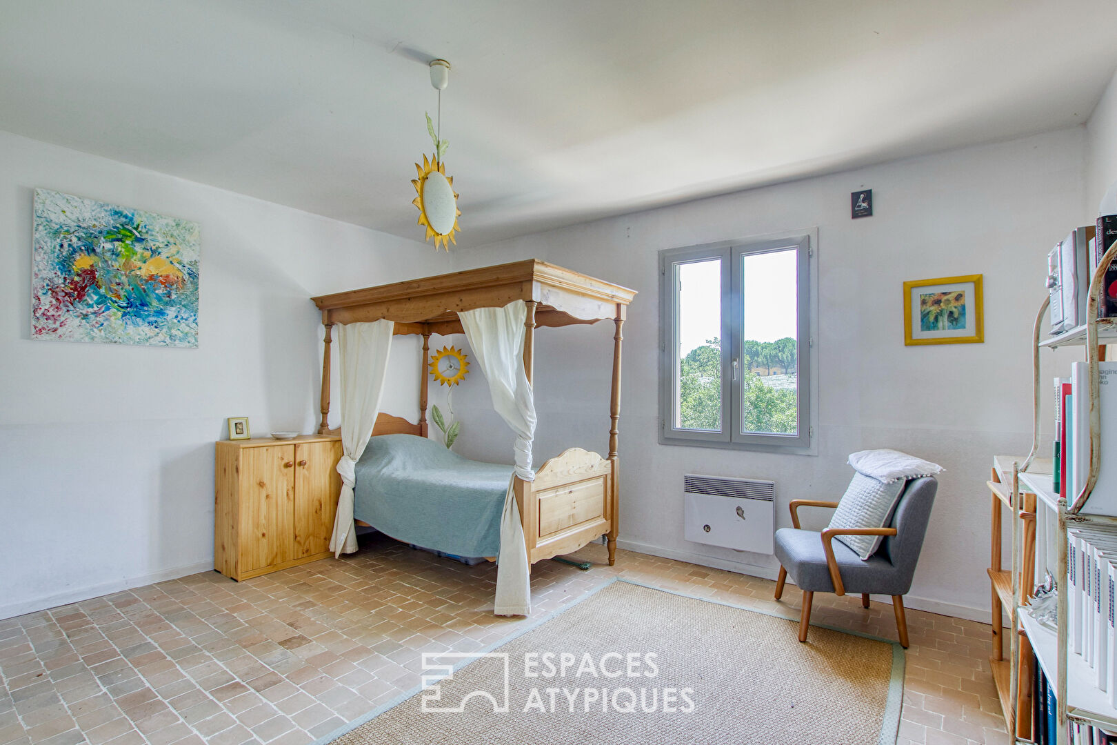 Bastide moderne au coeur des vergers