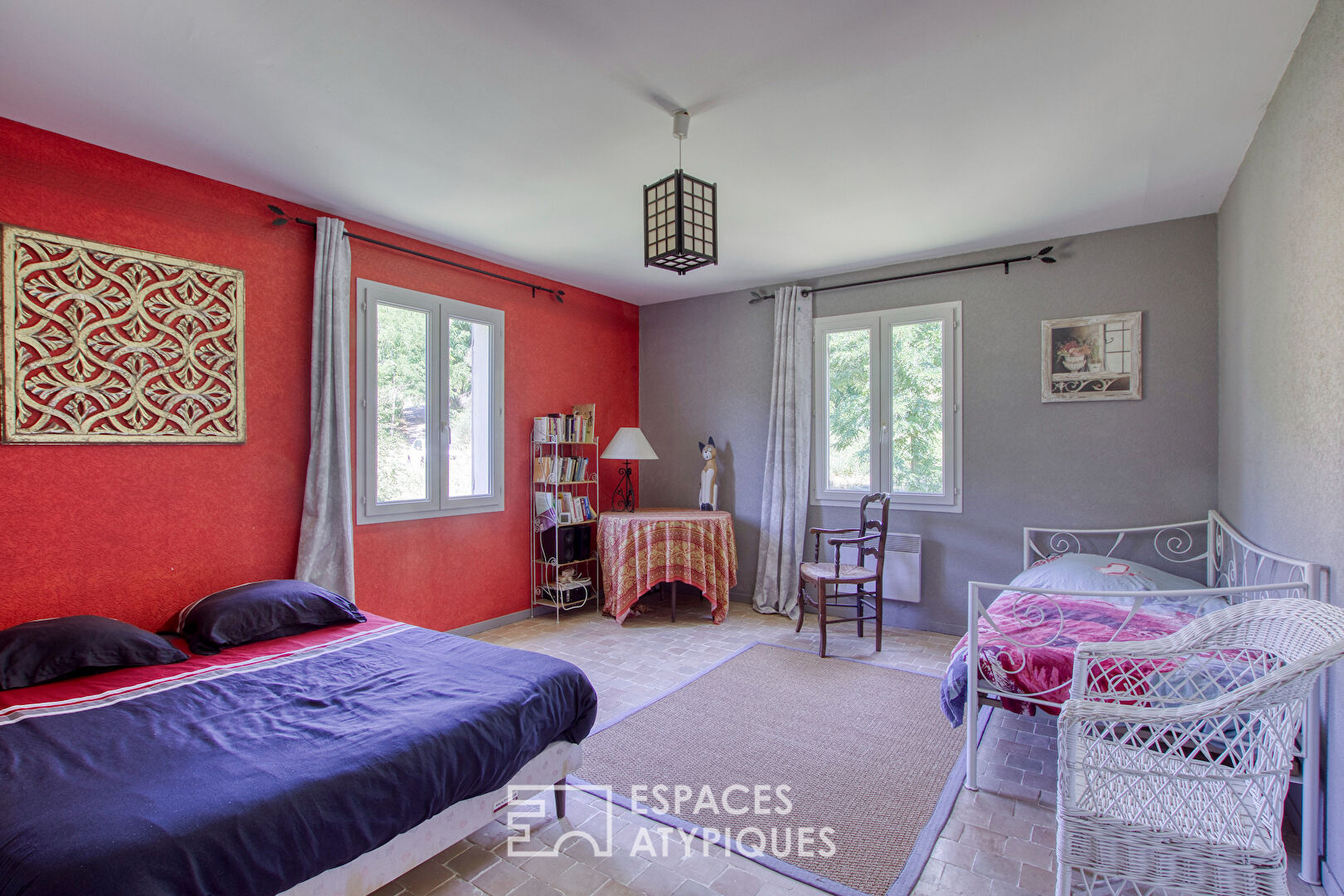 Bastide moderne au coeur des vergers