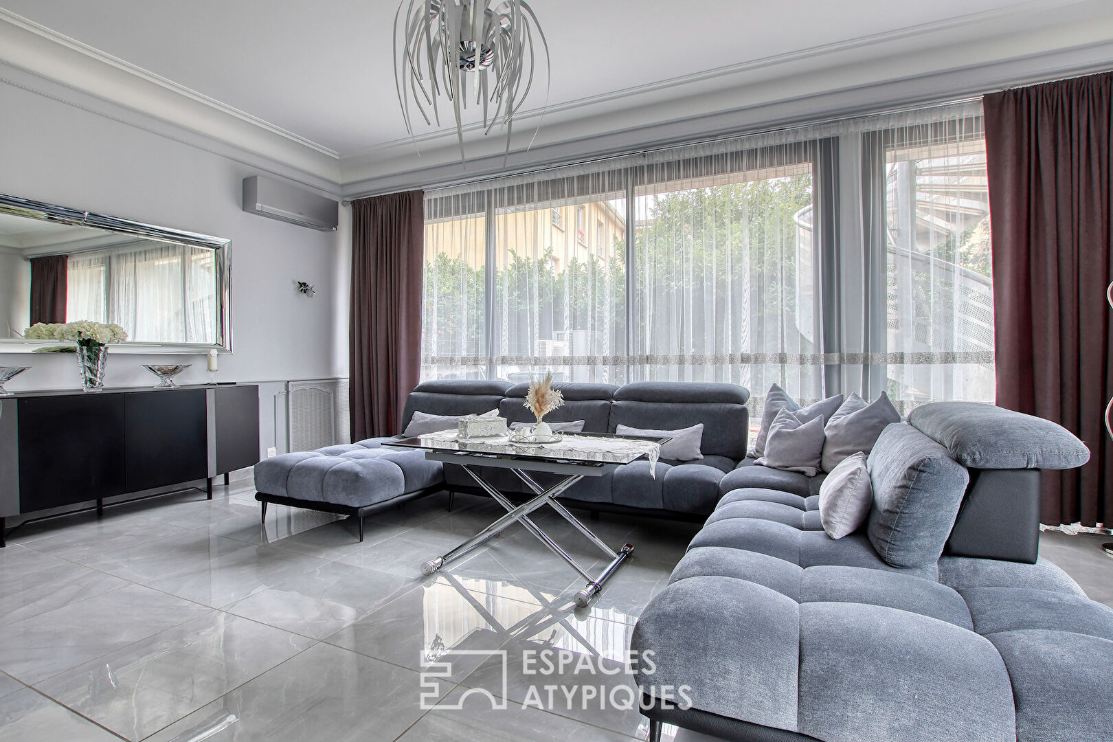 Maison contemporaine idéale pour projet familial ou professionnel