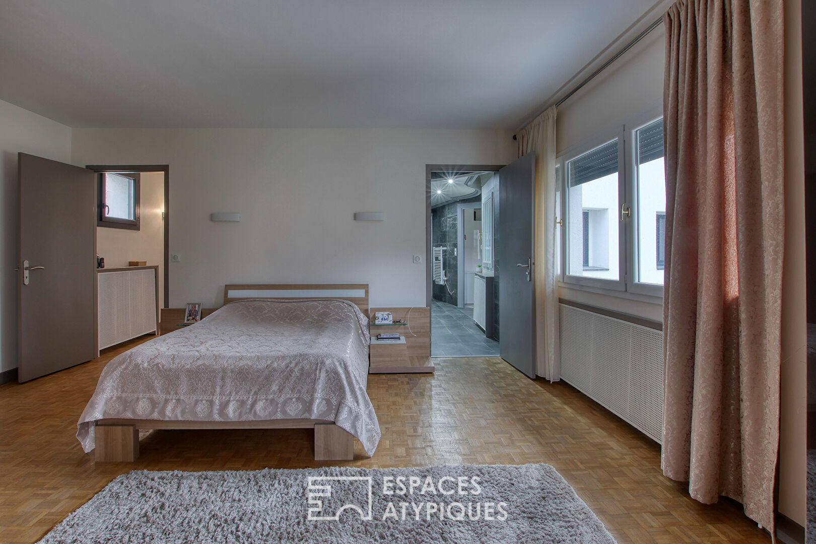 Maison contemporaine idéale pour projet familial ou professionnel