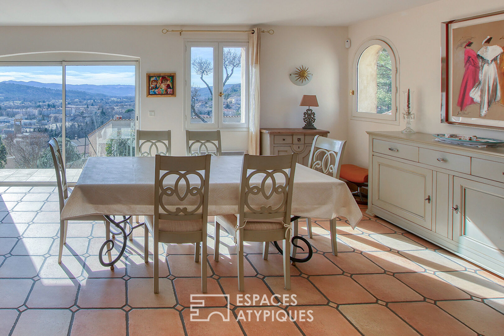 Villa avec piscine et vue imprenable