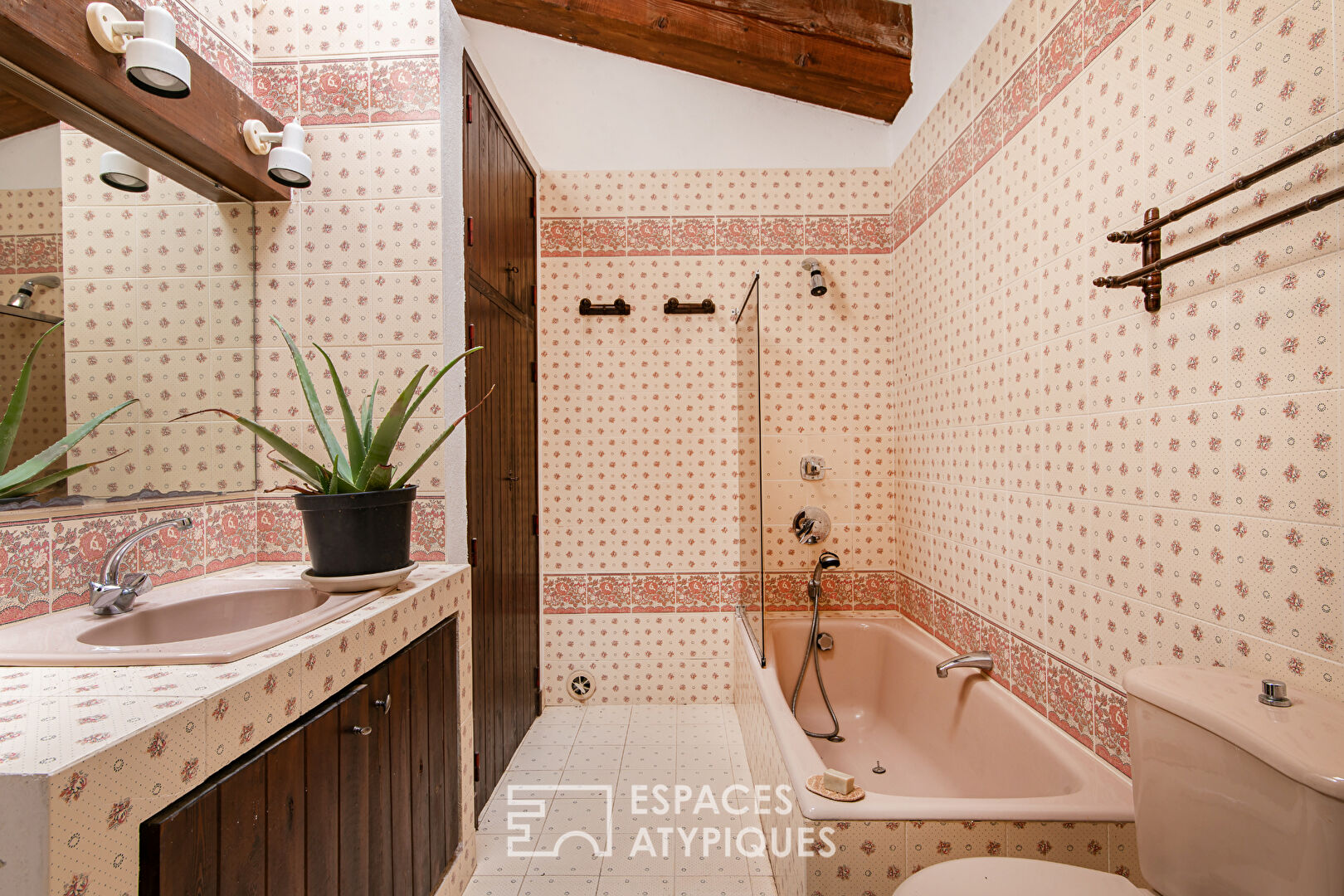 Prestigious residence Oraison 16 room(s) 475.5 m2