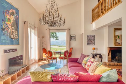 Cozy house and its unique setting
