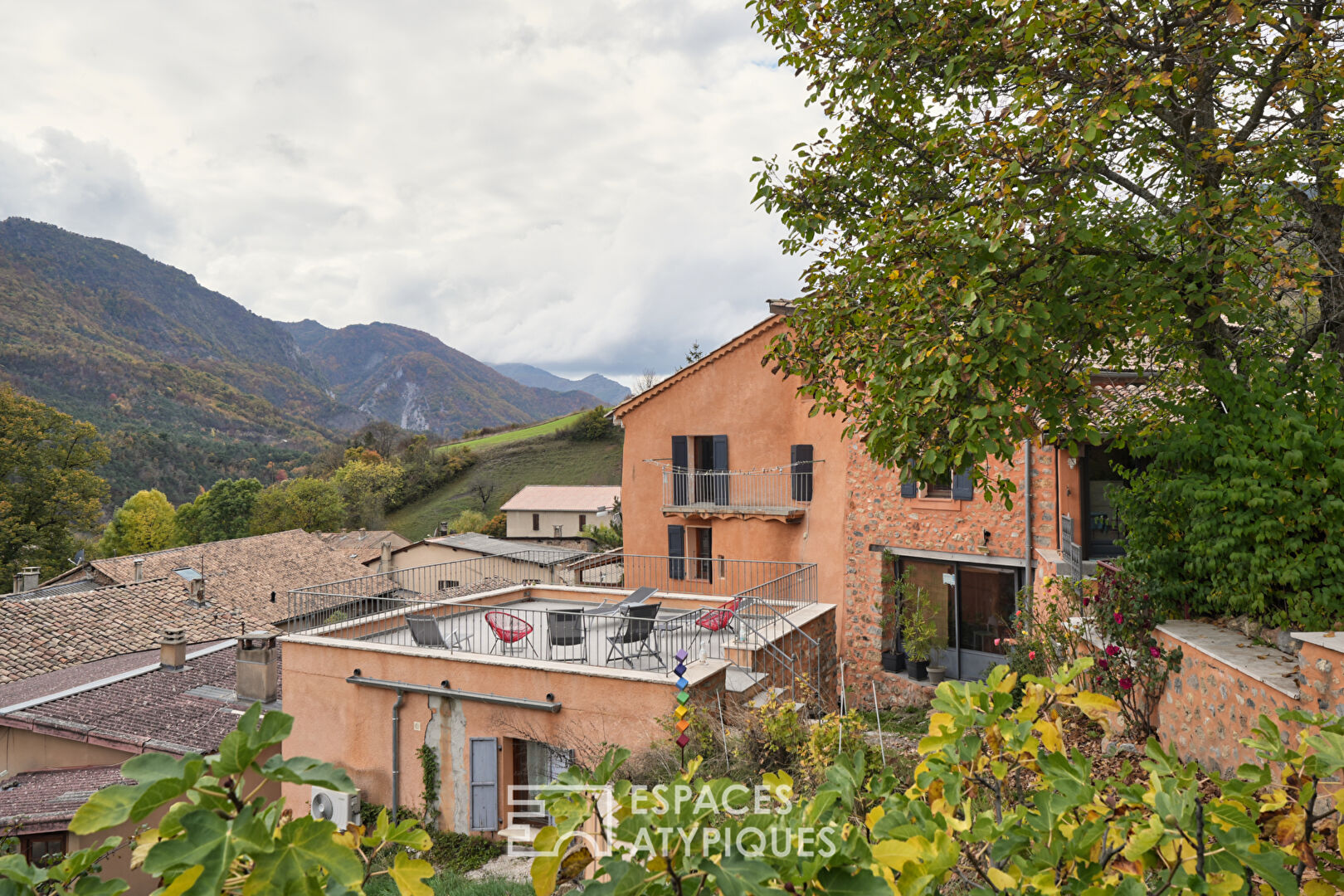 Village house with panoramic view and garden