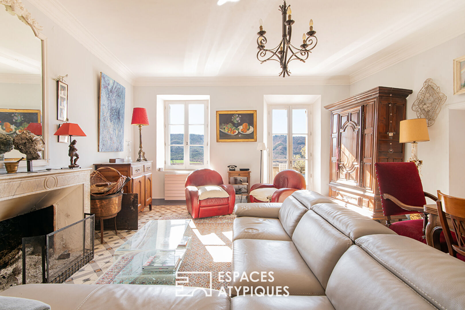 Maison avec vue imprenable, garage et appartement 10 pièce(s) 340 m2