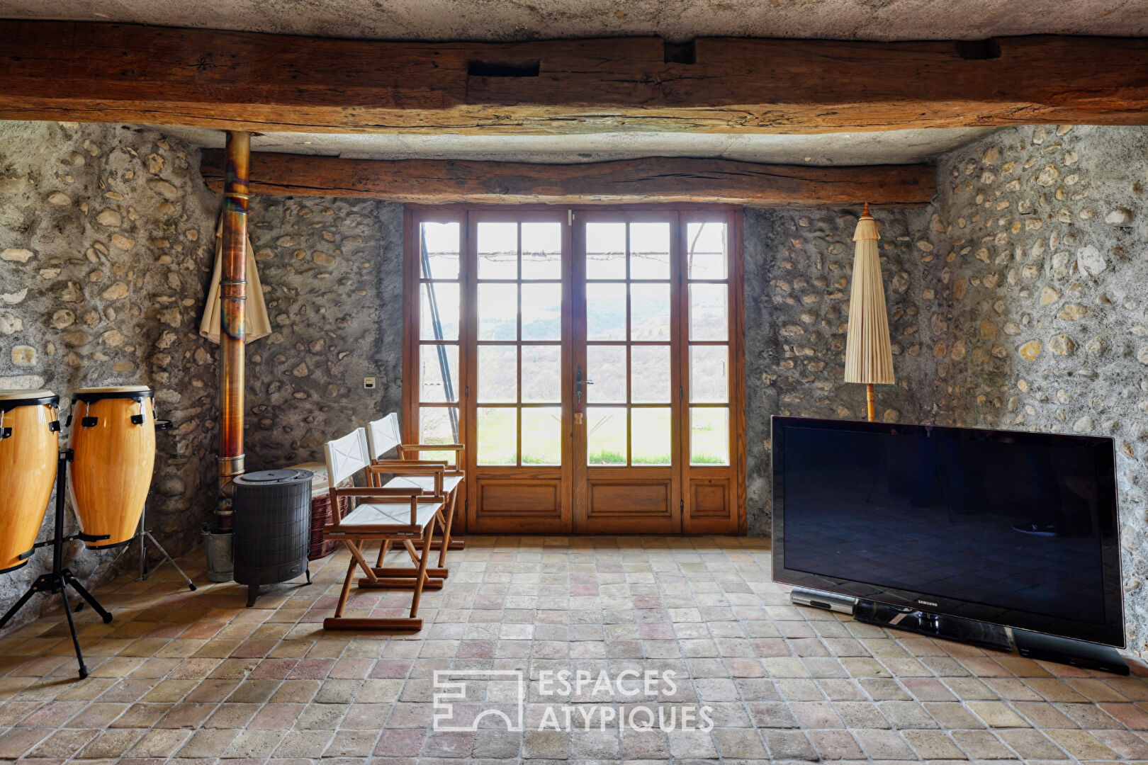Charming property and its caretaker’s house