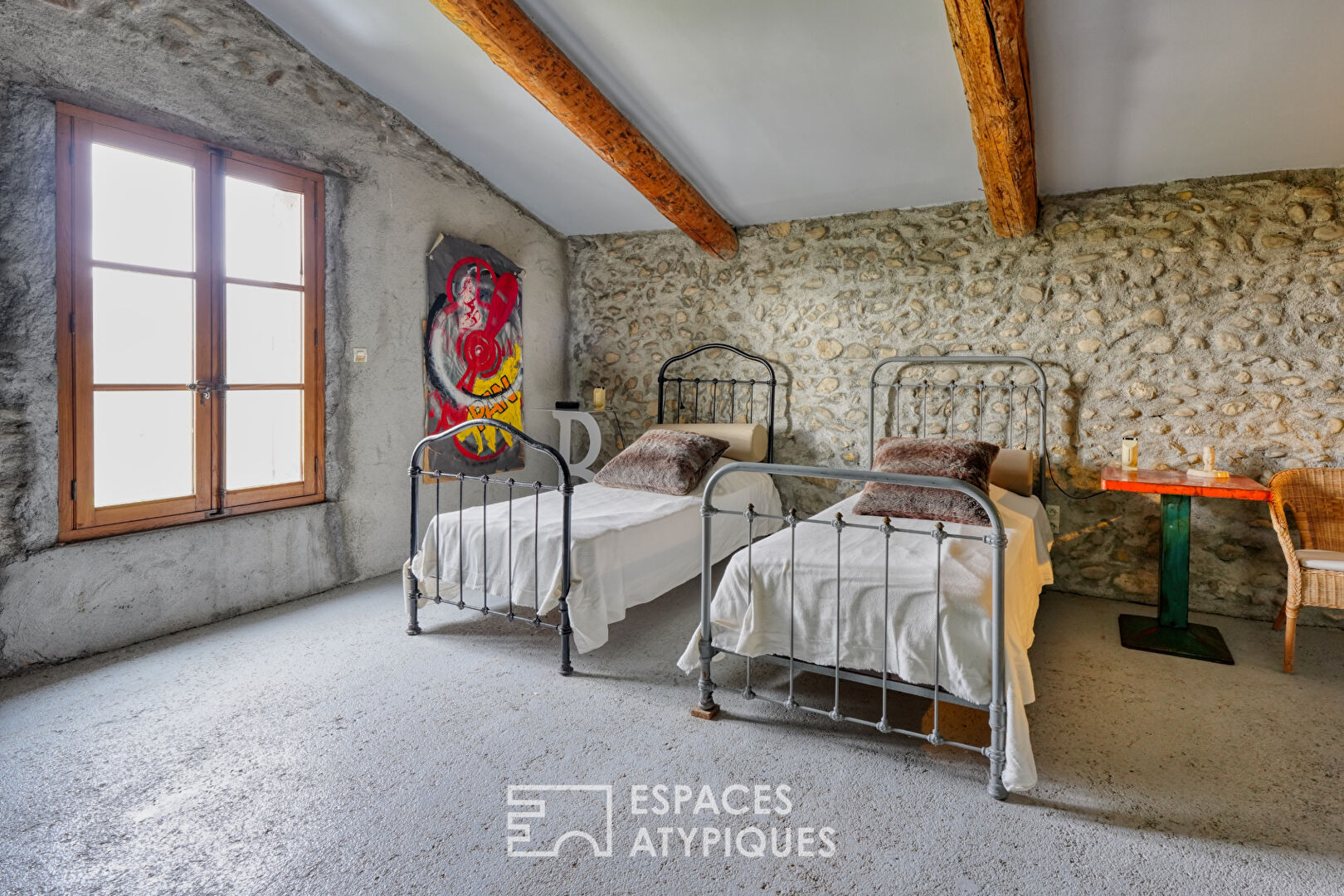 Charming property and its caretaker’s house
