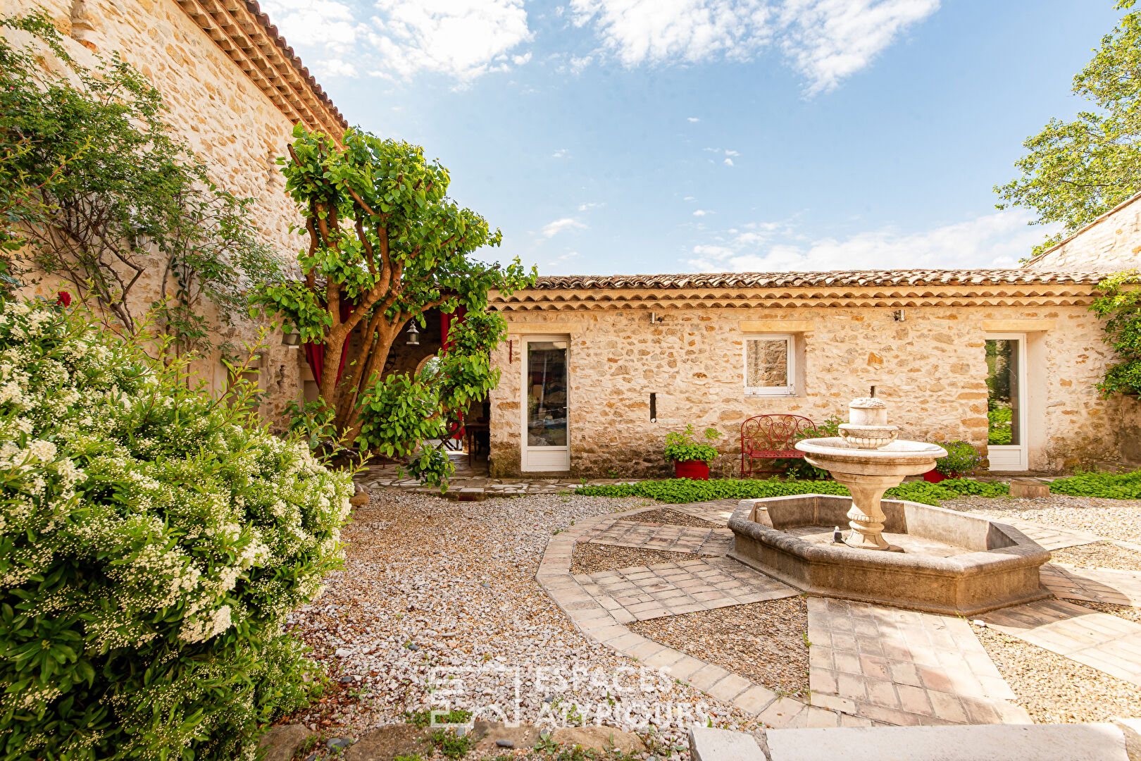 Propriété d’exception 12 pièce(s) 400 m2- Pays de Forcalquier / Montagne de Lure