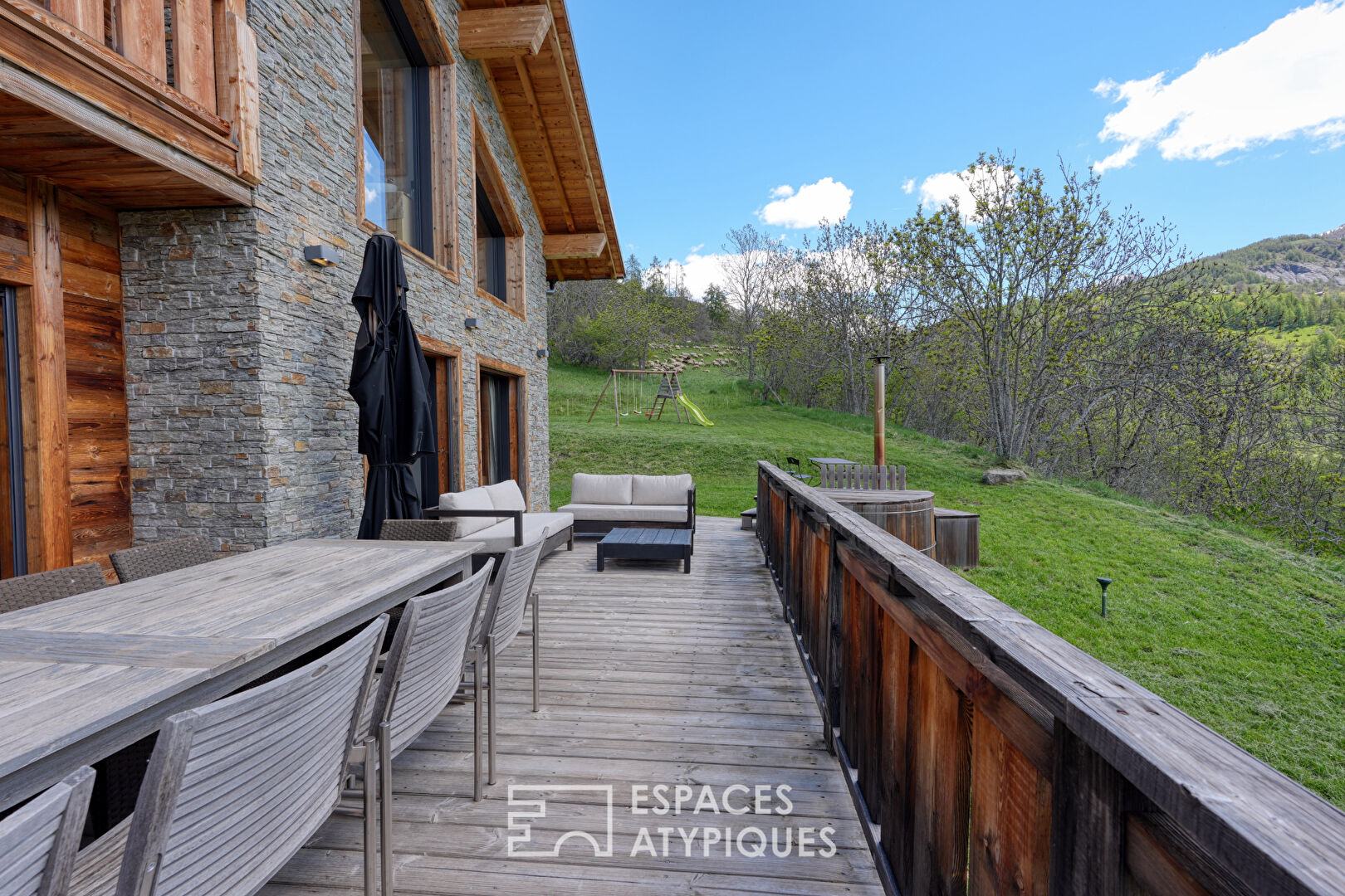 Chalet de 350 m² – Élégance, Nature et Sérénité – Allos, Altitude 1500 m