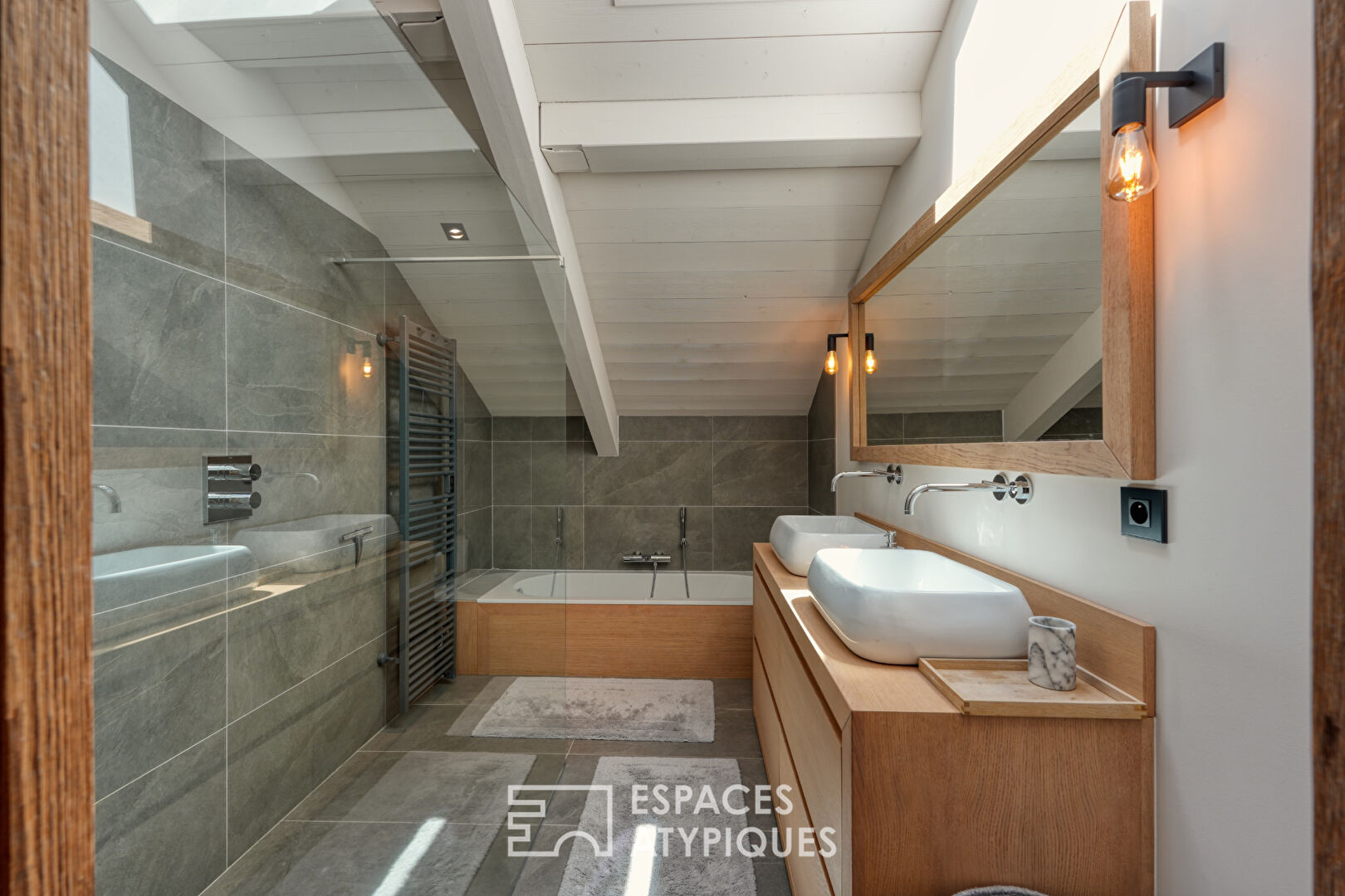 Chalet de 350 m² – Élégance, Nature et Sérénité – Allos, Altitude 1500 m