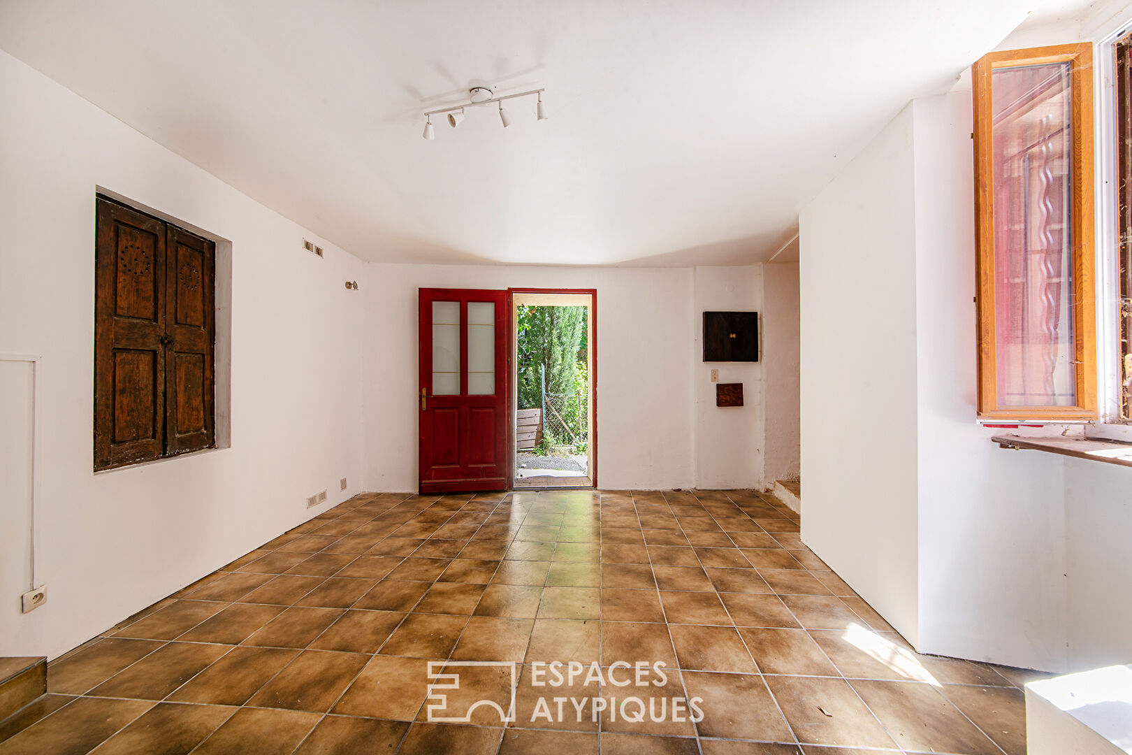 Stone village house – private garden and roof terrace