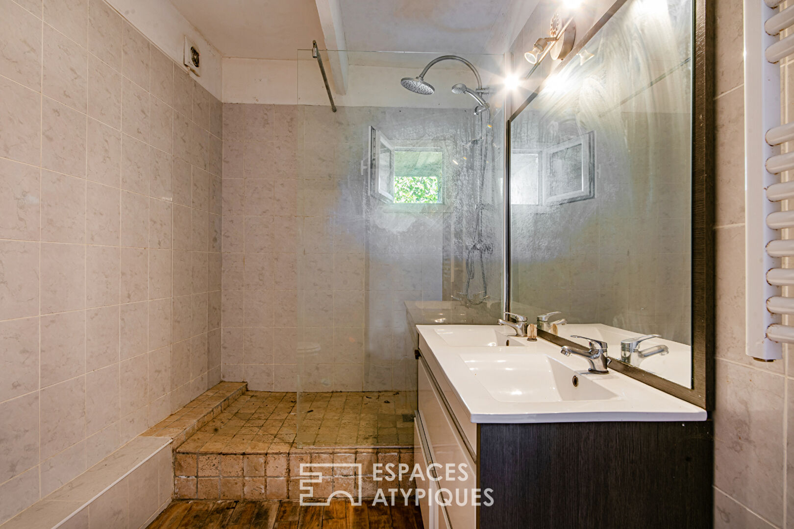 Stone village house – private garden and roof terrace
