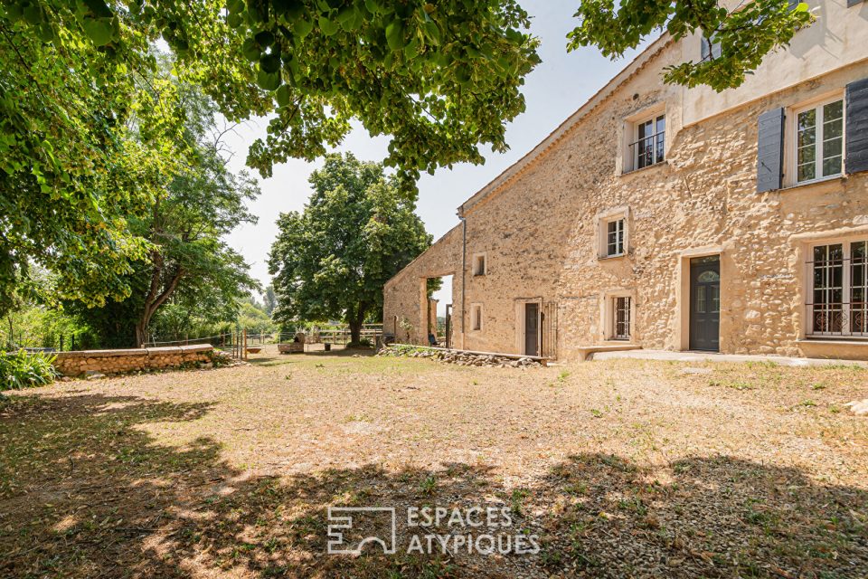 Manosque -Propriété en pierres avec accueil équestre - 212 m² + dépendances - 3 800 m² de terrain