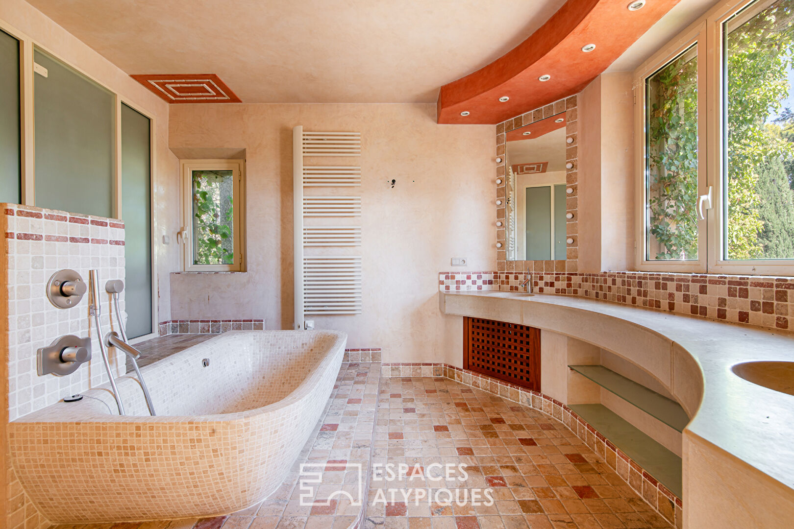 Maison et son parc de 2,4 hectares