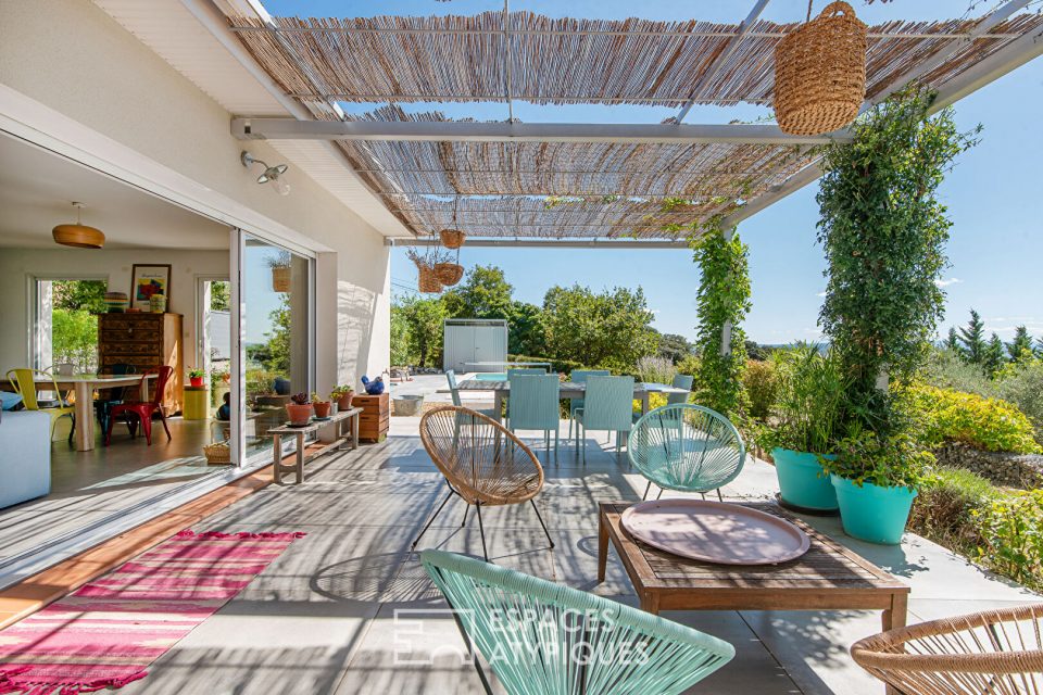 Maison contemporaine 5 pièce(s) 140  m² avec studio et vue exceptionnelle