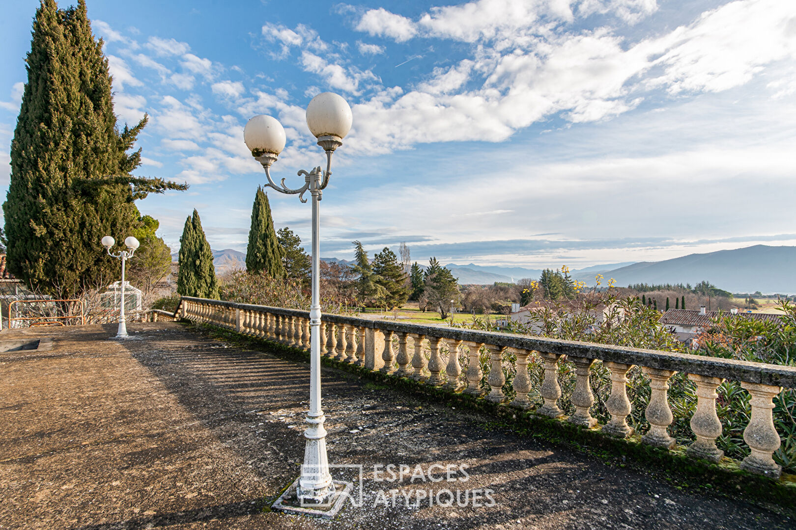 ENSEMBLE IMMOBILIER ,PROJET RÉSIDENTIEL ET TOURISTIQUE