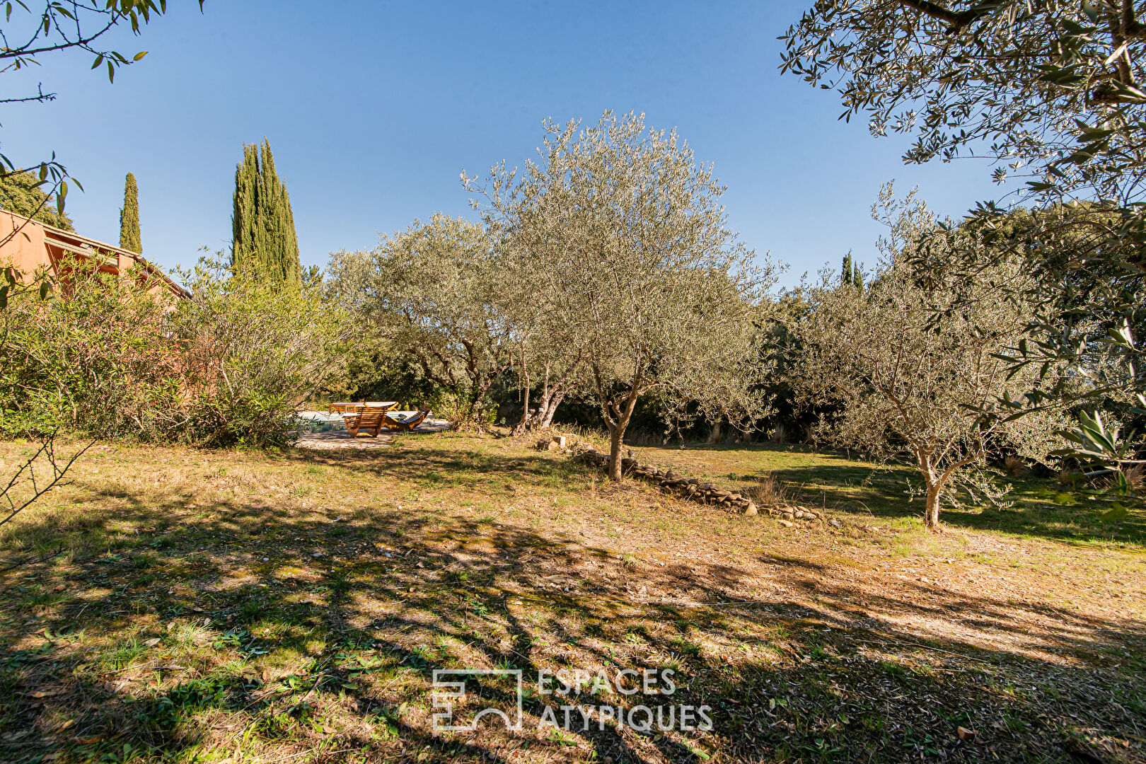 Vaste maison familiale en Provence