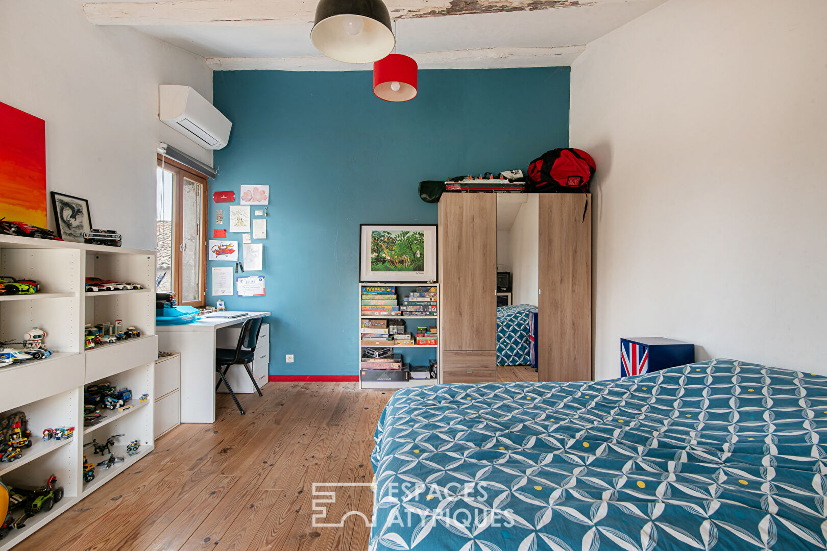 Maison de village de 170m2 – 179 m² de terrain avec cour, piscine et local commercial