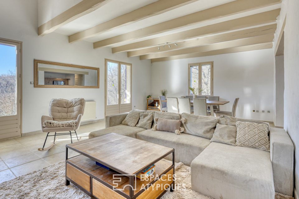 Maison rénovée dans son havre de paix