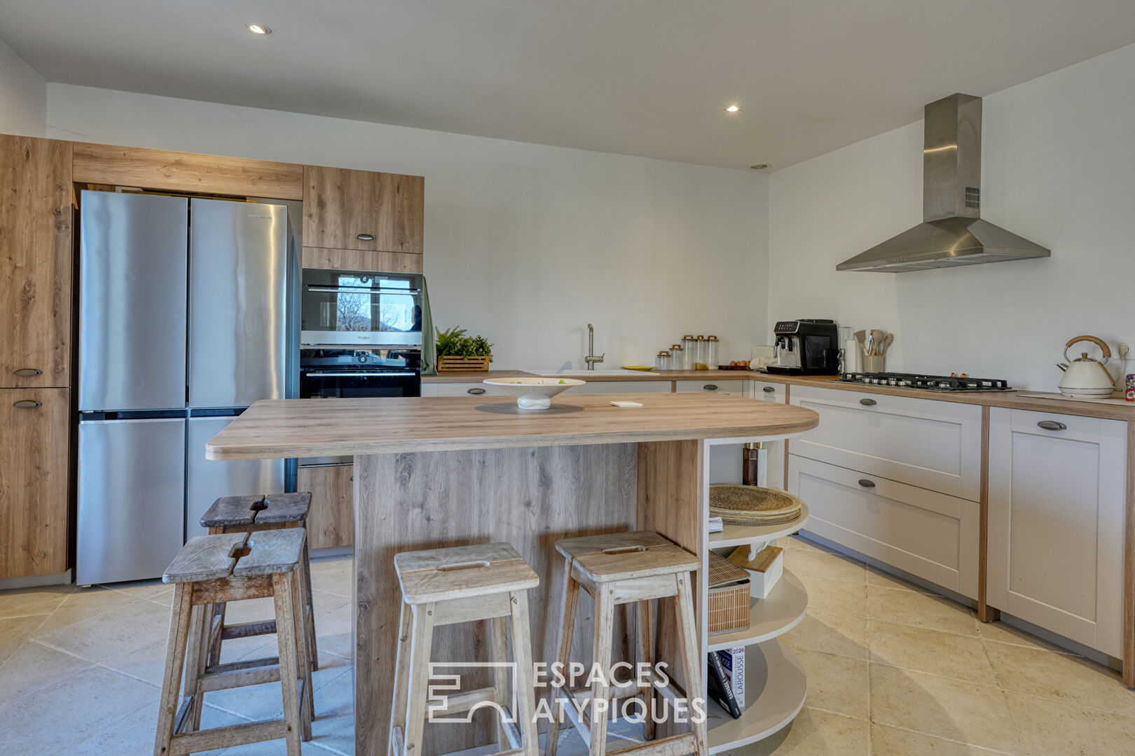 Maison rénovée dans son havre de paix