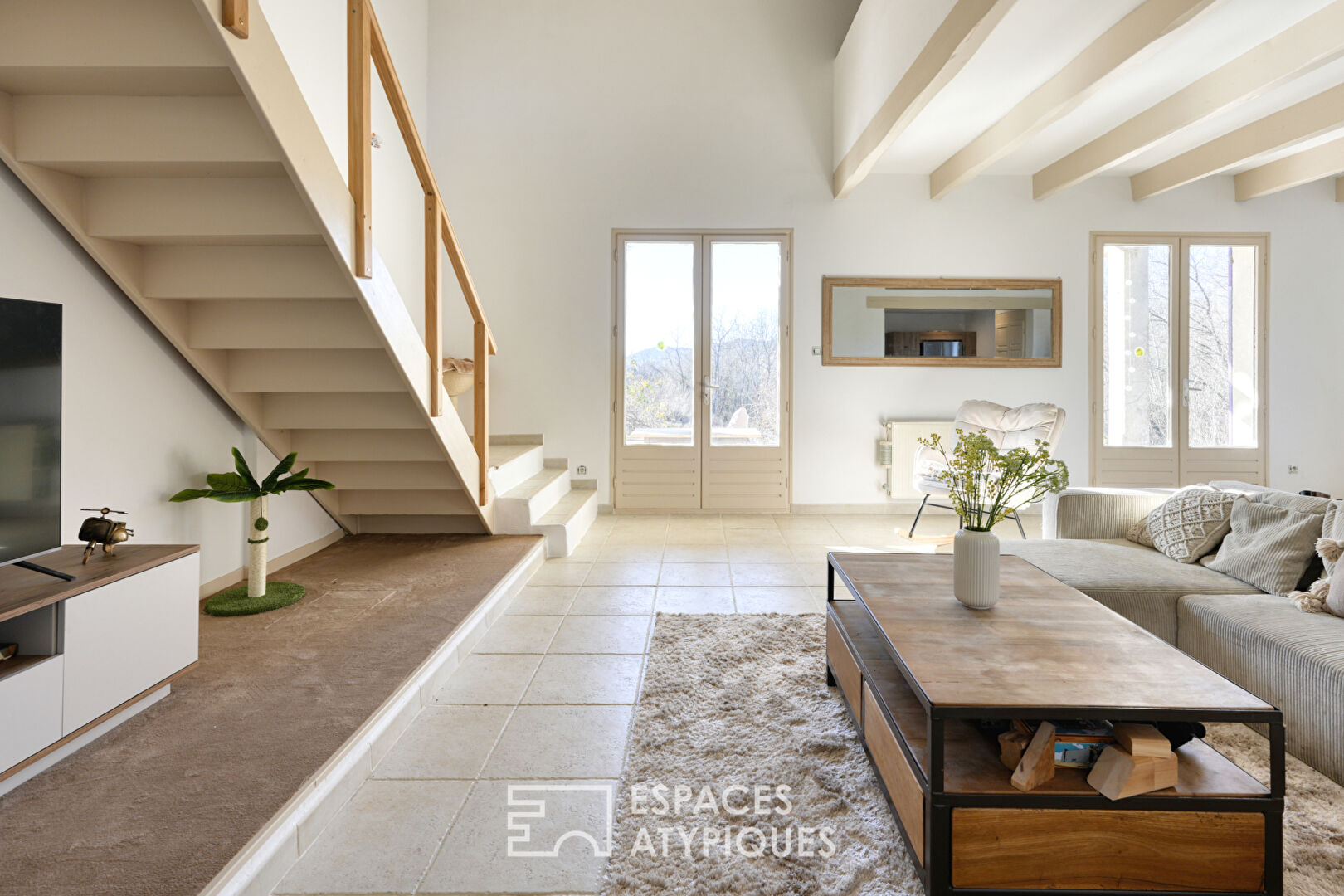 Maison rénovée dans son havre de paix