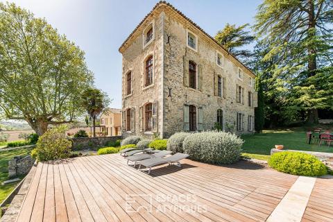 Coup de coeur absolu ! Bastide du XVIIIe siècle et domaine d&rsquo;exception au coeur du Luberon