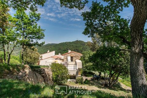 Maison d&rsquo;architecte en position dominante, panorama exceptionnel et nature préservée