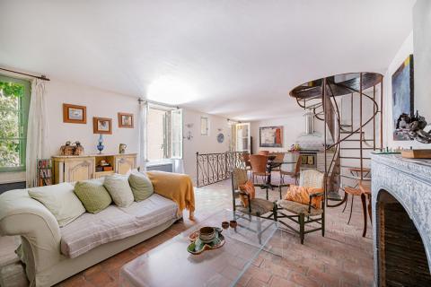 L&rsquo;Art de Vivre au Coeur du Village : Ensemble Unique à Moustiers-Sainte-Marie