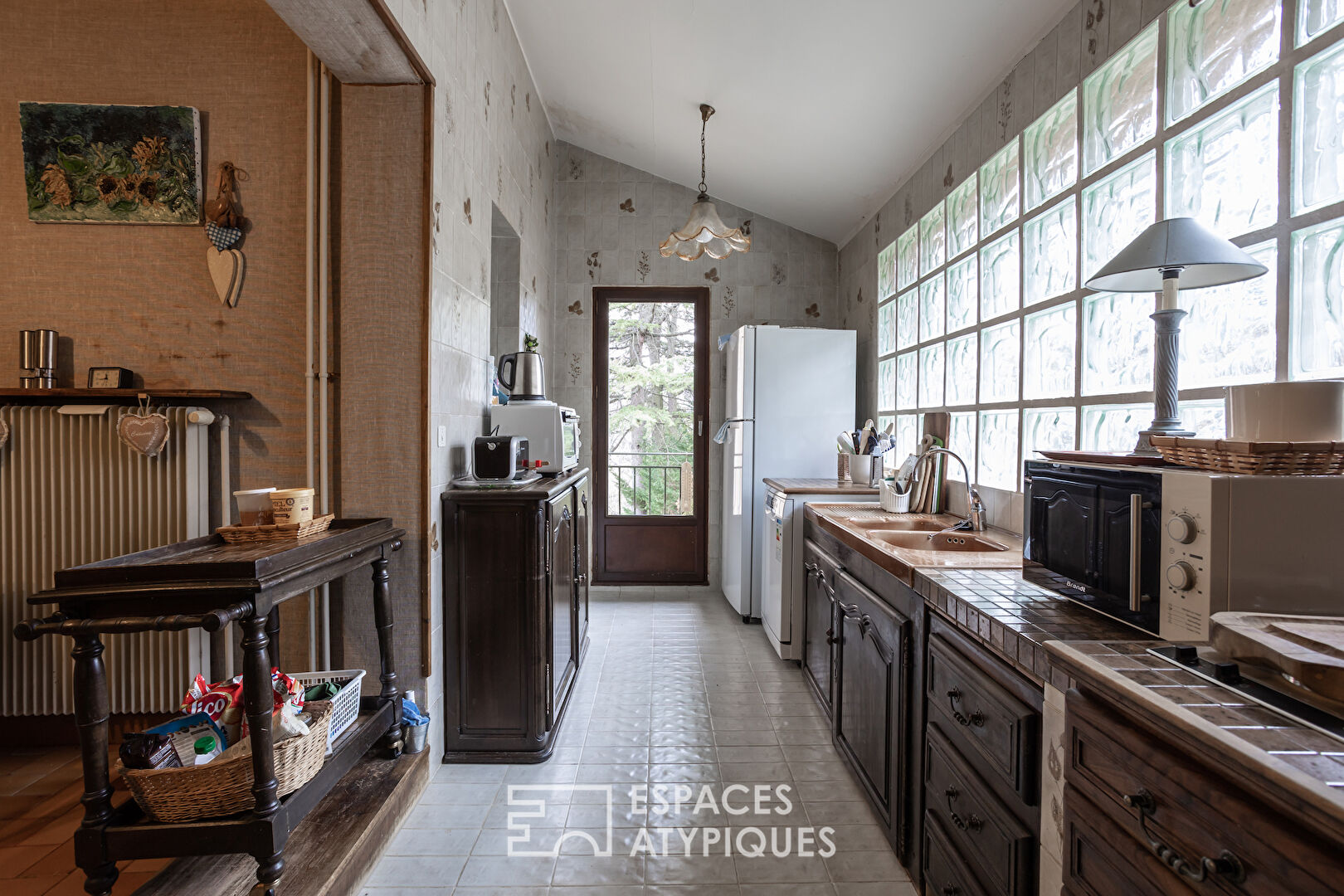 Superb property for family or professional project