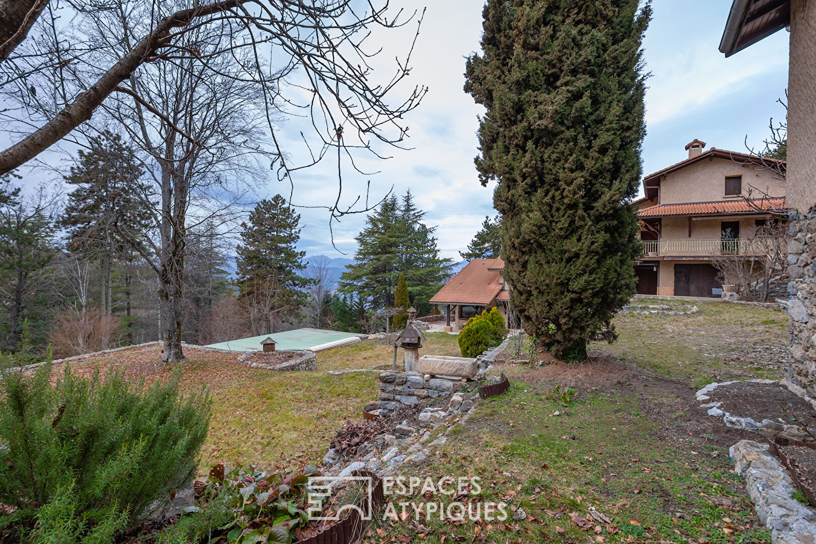 Superb property for family or professional project