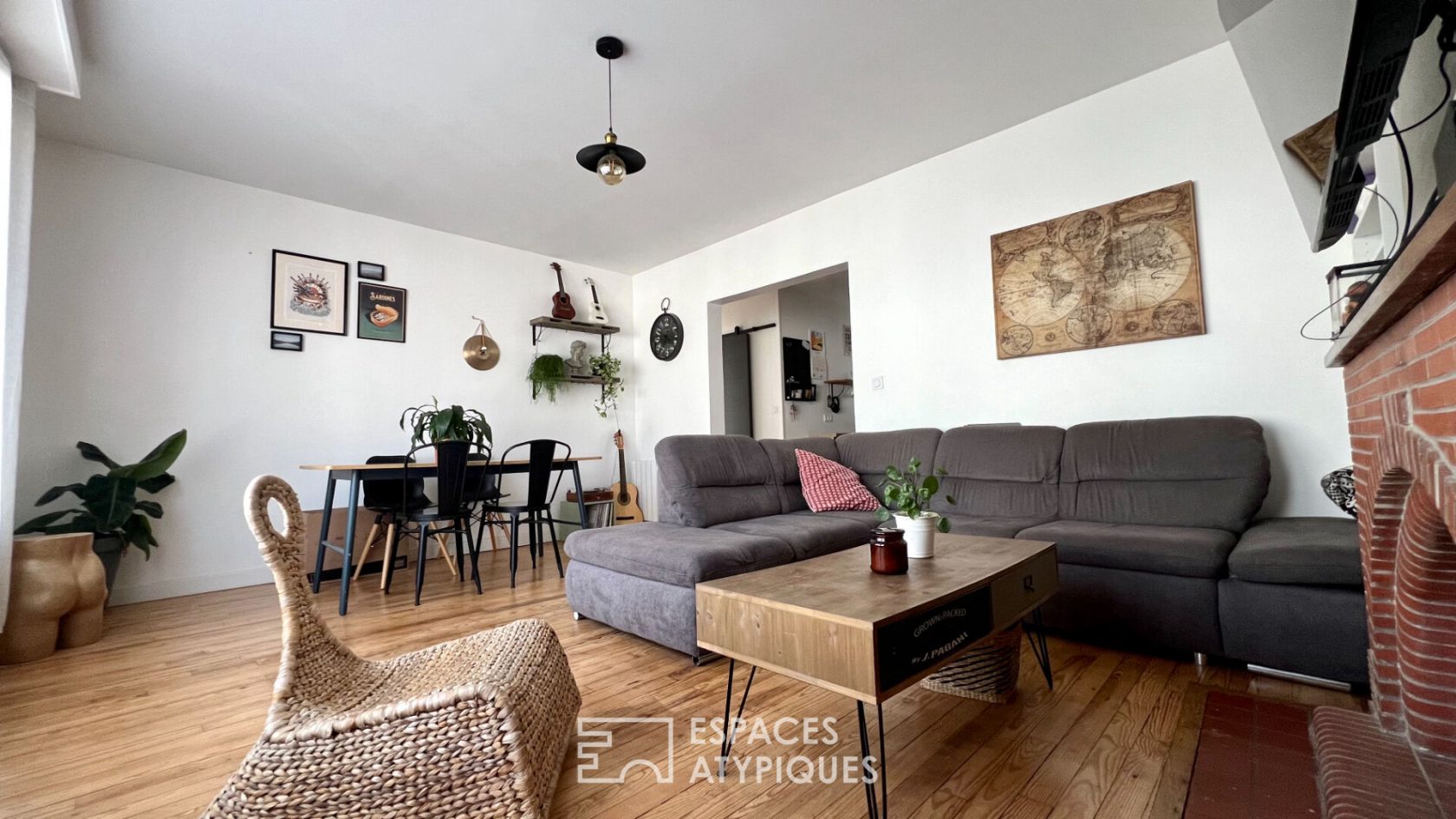 Charmant appartement de 3 pièces rénové avec garage à Merville