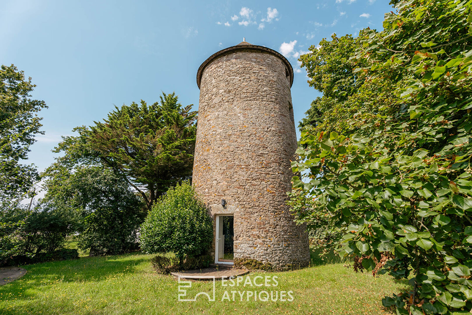 Charming renovated mill between seaside and countryside