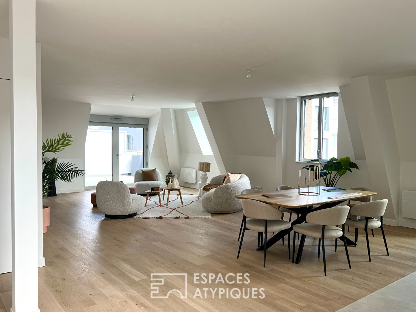 Appartement T5 de prestige en duplex au sommet d’un bâtiment historique
