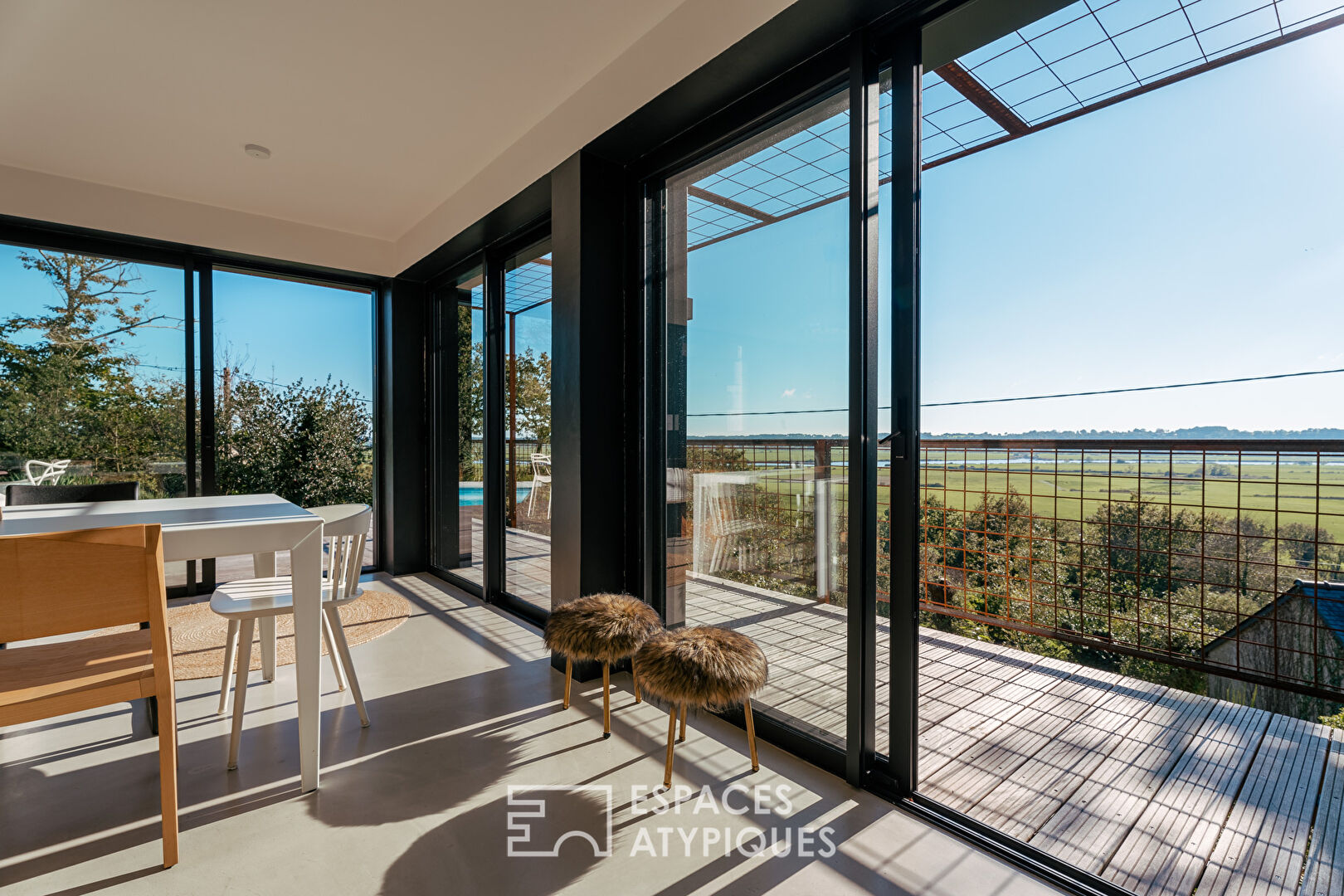 Rare pearl with 180° view of the Vilaine