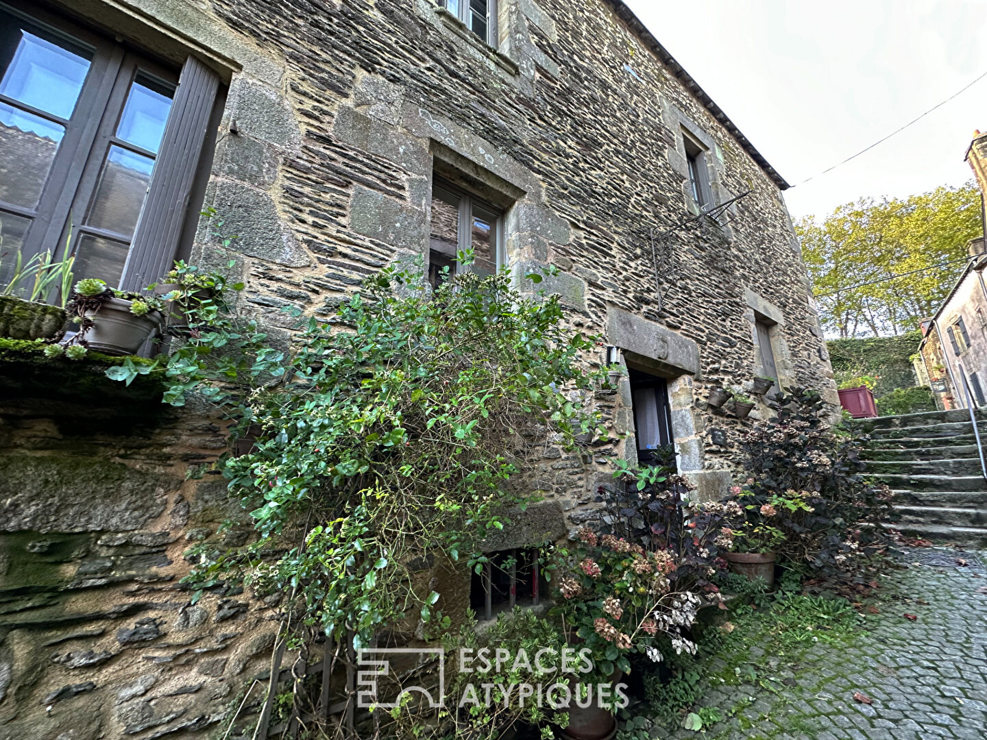 House in the heart of the “most beautiful village in France 2016”